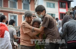Gần 2.300 người thiệt mạng sau động đất ở Nepal 