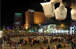 Camera an ninh trên quảng trường đi bộ Nguyễn Huệ