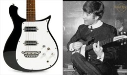 Đấu giá guitar của George Harrison, găng tay của Michael Jackson 