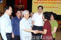 Tổng Bí thư tiếp xúc cử tri quận Hoàn Kiếm