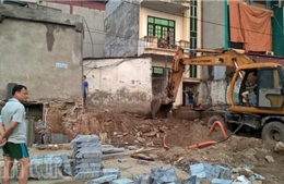 Xây dựng các công trình công cộng ảnh hưởng tới nhà dân