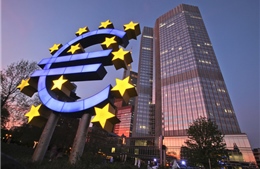 ECB tăng quỹ khẩn cấp cho Hy Lạp