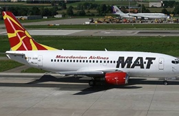 Máy bay chở Thủ tướng Macedonia hạ cánh khẩn cấp 