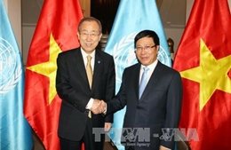 Phó Thủ tướng Phạm Bình Minh hội đàm với TTK Ban Ki-moon