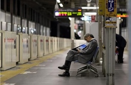 Tranh cãi quanh giảm giờ làm ‘cổ cồn trắng’ tại Nhật