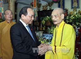 Chúc mừng Pháp chủ Giáo hội Phật giáo Việt Nam nhân Đại lễ Phật đản