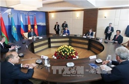 Thủ tướng gặp lãnh đạo các nước thành viên Liên minh Kinh tế Á–Âu