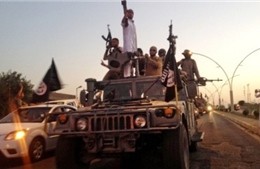 IS chiếm hàng nghìn xe Humvee tại Mosul 