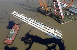 Trung Quốc di dời tàu đắm để tìm nốt nạn nhân