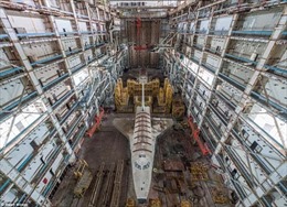 Bên trong kho tàu vũ trụ bỏ hoang hơn 2 thập kỷ của Nga