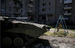 Trẻ em Đông Ukraine bị ảnh hưởng nghiêm trọng do xung đột 