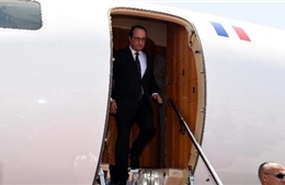 Tổng thống Pháp thăm Algeria
