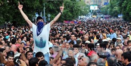 Người biểu tình Armenia không chấp nhận nhượng bộ của chính phủ