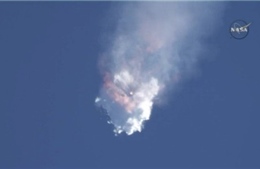 Tên lửa SpaceX Falcon 9 nổ tung khi rời bệ phóng 