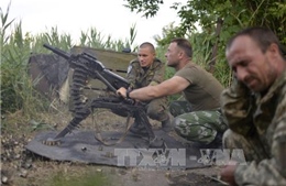 Nhóm tiếp xúc thống nhất rút vũ khí hạng nhẹ ở Donbass 