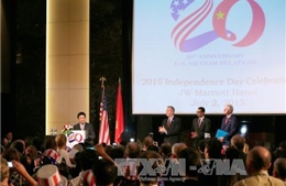 Kỷ niệm Quốc khánh Hoa Kỳ và 20 năm quan hệ ngoại giao Việt-Mỹ