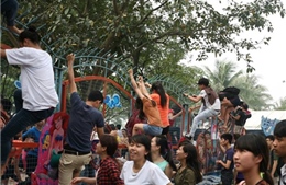 Tìm lại nét thanh lịch Hà Nội  - Mai một văn hóa Tràng An 