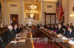 Tổng Bí thư Nguyễn Phú Trọng gặp TNS John McCain