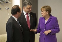Pháp, Đức hối thúc Ukraine trao quyền tự quản cho miền Đông