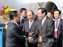 Thủ tướng Lào Thoong-xỉnh Thăm-mạ-vông thăm Việt Nam