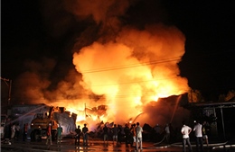 Đốt gas bất cẩn, cháy kho sơn trong khu công nghiệp tại Vĩnh Phúc