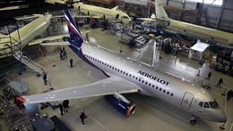 Nga đàm phán bán Sukhoi Superjet cho Iran