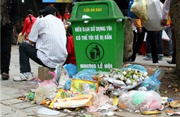 Rầu lòng với rác thải
