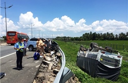 Tai nạn trên đường cao tốc Trung Lương - TP Hồ Chí Minh