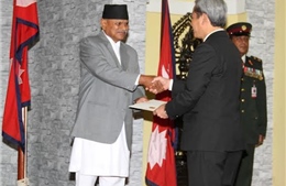  Đại sứ Tôn Sinh Thành trình Quốc thư tại Nepal