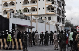 Đánh bom liều chết đẫm máu khách sạn hạng sang Somalia
