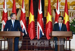 Thủ tướng Anh kết thúc chuyến thăm Việt Nam 