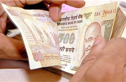 Đồng rupee trượt giá liệu có ảnh hưởng đến kinh tế Ấn Độ?            