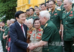 Chủ tịch nước gặp mặt các cựu chiến binh sư đoàn anh hùng 