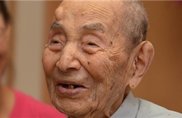 Kỷ lục cụ ông cao tuổi nhất thế giới lại thuộc về Nhật