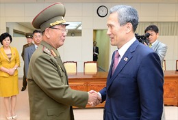 Bán đảo Triều Tiên thoát "bờ vực" chiến  tranh trong gang tấc