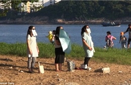 Phụ nữ Hong Kong giảm cân bằng cách ngắm Mặt trời