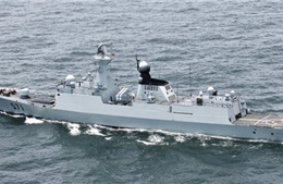 Khinh hạm mang tên lửa Trung Quốc thăm Indonesia