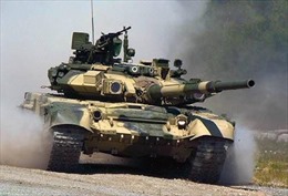 Mỹ: Nga triển khai xe tăng ở sân bay Syria