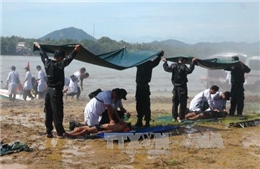 Diễn tập phòng chống thiên tai trên sông Hương