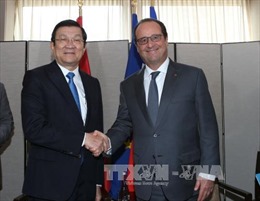 Chủ tịch nước gặp Tổng thống Pháp Hollande 