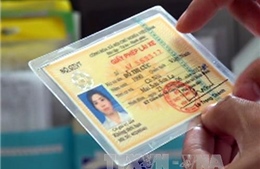 Lần đầu tiên Việt Nam cấp giấy phép lái xe quốc tế