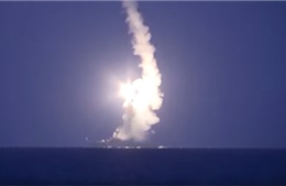 Tên lửa từ tàu chiến Nga dội trúng mục tiêu IS ở Syria 