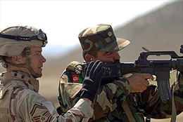 Mỹ giảm quy mô huấn luyện cho phiến quân Syria