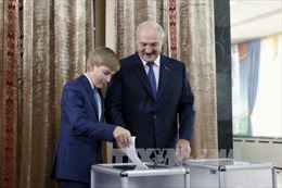 Bầu cử Belarus: Ông Lukashenko dẫn đầu