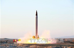 Iran giới thiệu cơ sở tên lửa ngầm