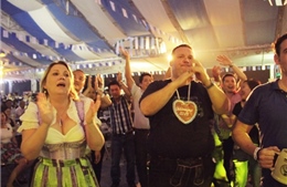 Náo nhiệt Lễ hội bia Đức Oktoberfest