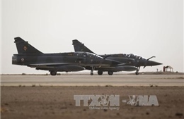 Pháp không kích cơ sở lọc dầu của IS ở Syria