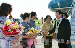 Chủ tịch nước thăm Đại sứ quán Việt Nam tại Philippines 