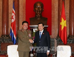 Chủ tịch nước tiếp Bộ trưởng Các lực lượng vũ trang Triều Tiên