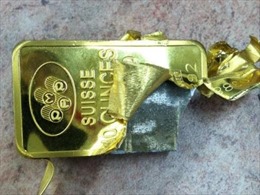 Nhóm người nước ngoài lừa bán 58kg vàng giả, chiếm 10 tỉ đồng